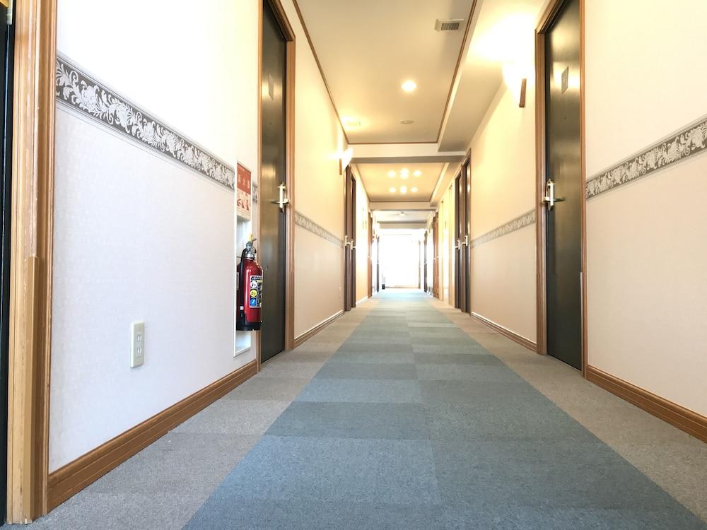 Toyoko Inn Yokohama Tsurumi Eki Higashi Guchi Экстерьер фото